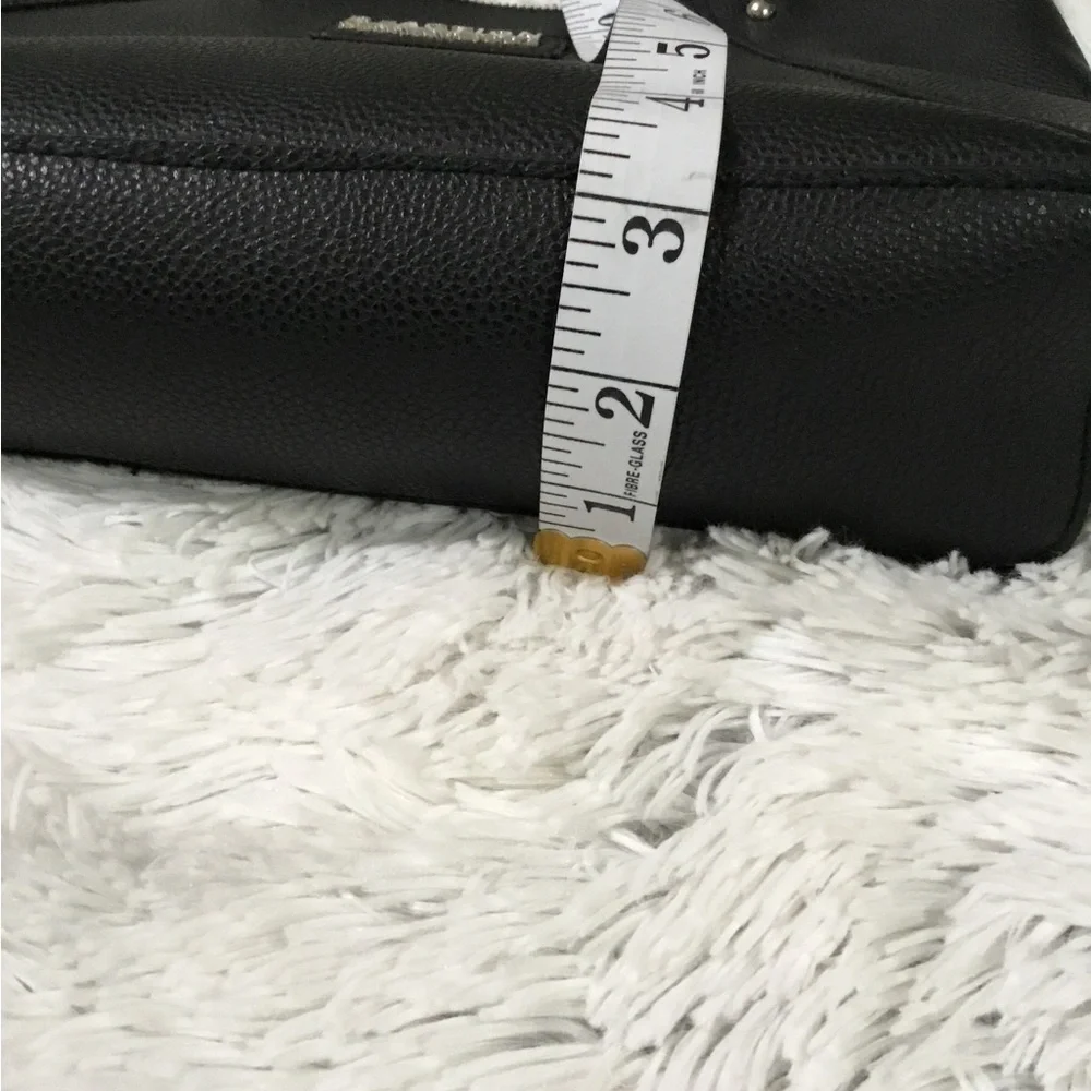 Kenneth Cole Reaction Premstar Double Handle Tote Black New with tags - Picture 11 of 12